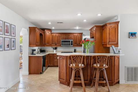 926 Santa Cruz Road, Cocoa Beach FL - photo 17 of 35