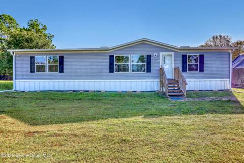 4123 Hidden Lakes Drive, Mims FL - photo 9 of 58