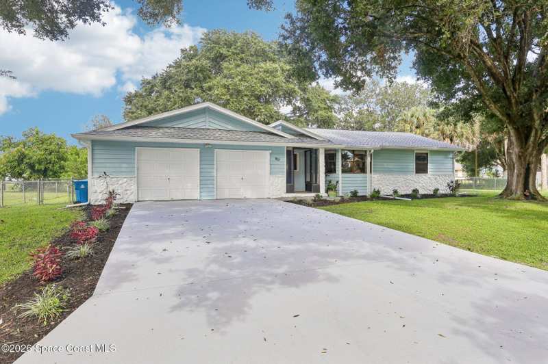 4 bedroom Single Family Residence at 982 Nixon Circle, Port Malabar Unit 45, Palm Bay — photo 1