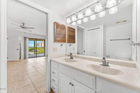 190 Escambia Lane #204, Cocoa Beach FL - photo 20 of 41