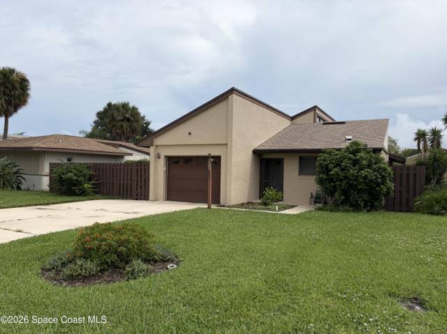 305 Bayhead Drive, Melbourne 32940 home for sale