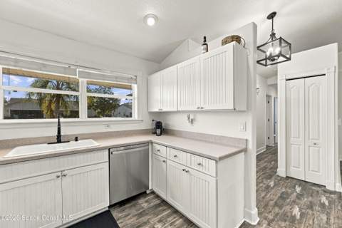 449 NE Gilbert Drive, Palm Bay FL - photo 10 of 45