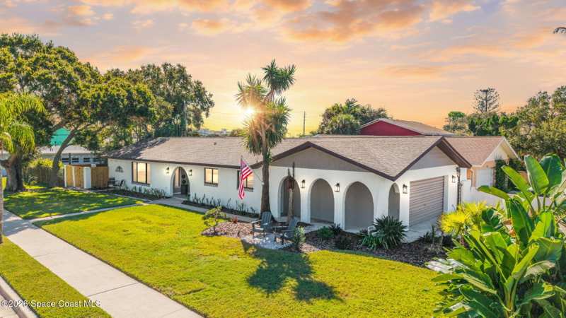 3 bedroom Single Family Residence at 380 N 2nd Street, Cocoa Beach 8th Addn To, Cocoa Beach — photo 1