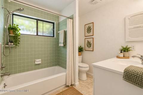 997 Mariposa Drive, Palm Bay FL - photo 16 of 33