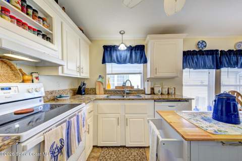 385 Outer Drive, Cocoa FL - photo 7 of 46