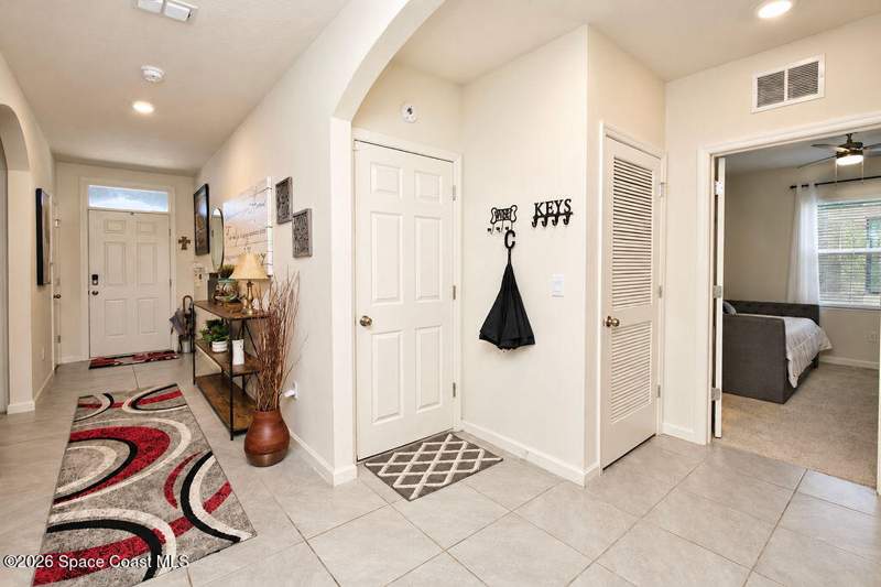 4 bedroom Single Family Residence at 846 Remington Green Drive, Preserves at Stonebriar Phase 2, Palm Bay — photo 5