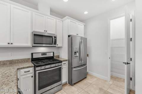 7853 Loren Cove Drive, Melbourne FL - photo 8 of 40
