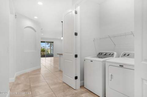 7853 Loren Cove Drive, Melbourne FL - photo 23 of 40