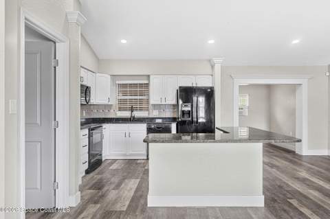 697 Hamm Street, Palm Bay FL - photo 7 of 33
