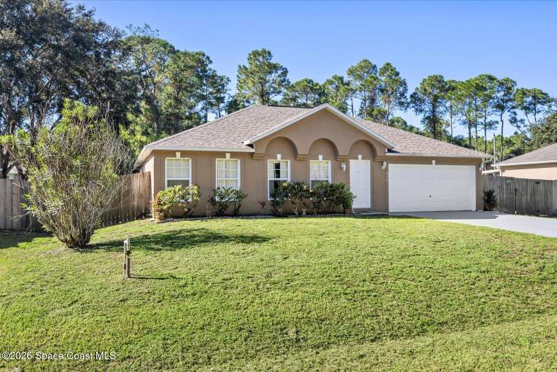 3 bedroom Single Family Residence at 436 Hamer Road, Port Malabar Unit 32, Palm Bay — photo 2