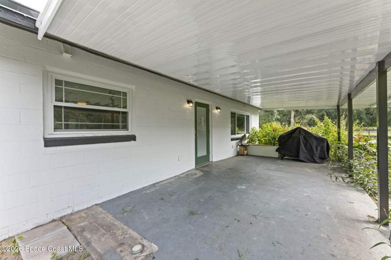 3 bedroom Single Family Residence at 6600 Highway 46, Mims, Mims — photo 4