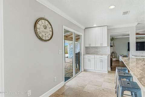 1031 E River Oaks Drive, Indialantic FL - photo 10 of 58