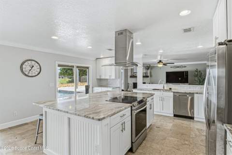 1031 E River Oaks Drive, Indialantic FL - photo 11 of 58