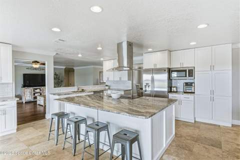 1031 E River Oaks Drive, Indialantic FL - photo 8 of 58