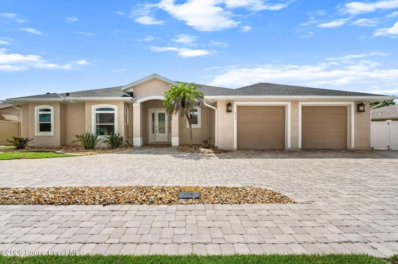 4 bedroom Single Family Residence at 215 Cordoba Court, Villa De Palmas Unit 1, Merritt Island — photo 4
