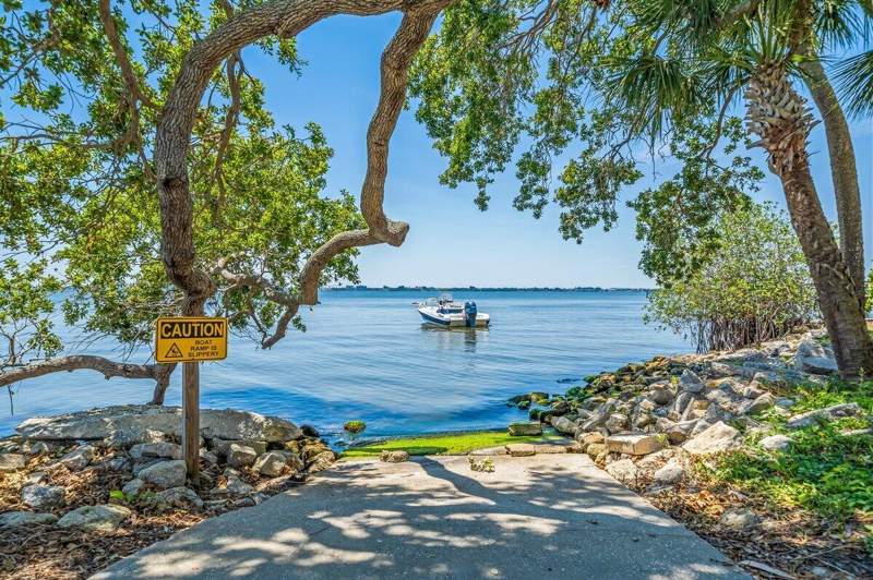2 bedroom Townhouse at 3335 Wind Surf Way, Beach Woods Stage 8, Melbourne Beach — photo 2