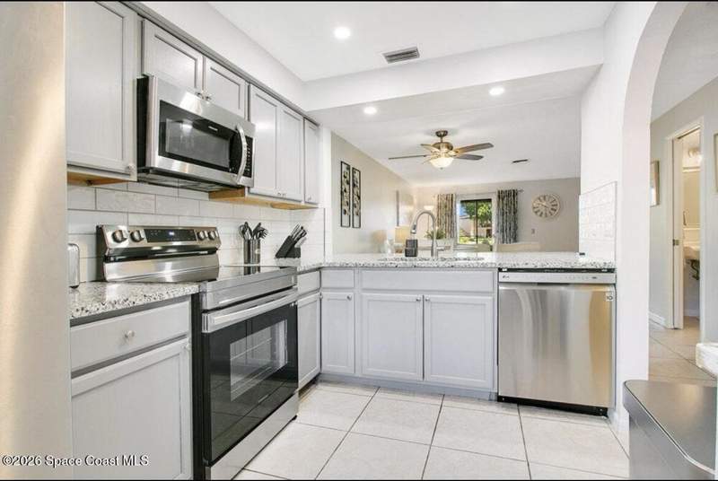 2 bedroom Condominium at 154 San Juan Circle, San Juan Village Condo, Melbourne — photo 4