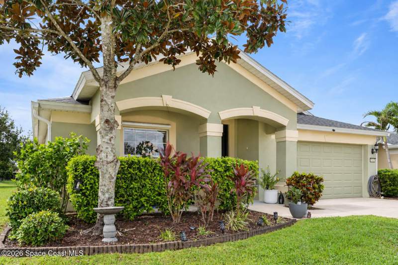 4 bedroom Single Family Residence at 1615 Dittmer Circle, Waterstone Plat 1 Pud, Palm Bay — photo 3