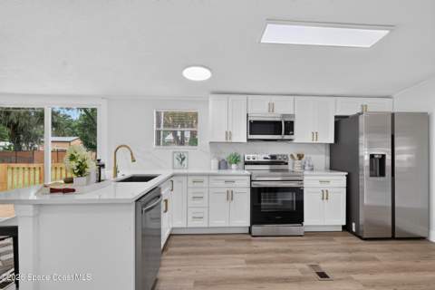 5038 Cambridge Drive #0, Mims FL - photo 8 of 22