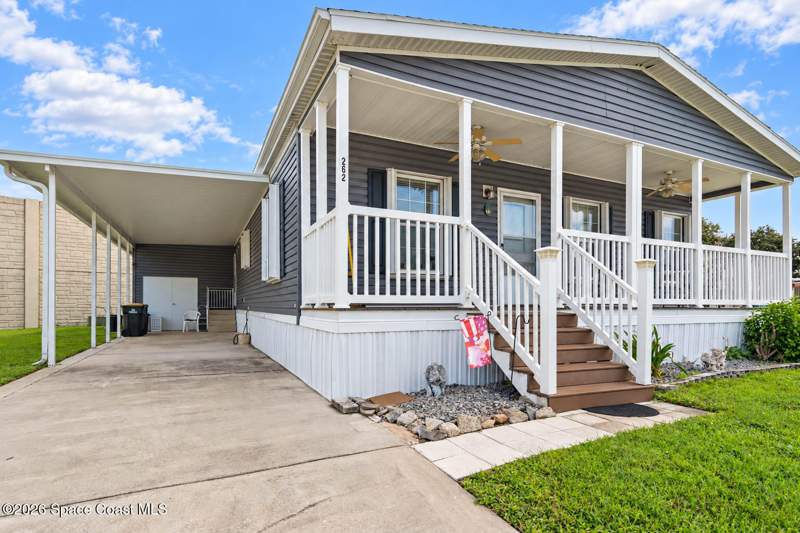 3 bedroom Manufactured Home at 262 Holiday Park Boulevard, Port Malabar Holiday Park Unit 1 1st Replat, Palm Bay — photo 3