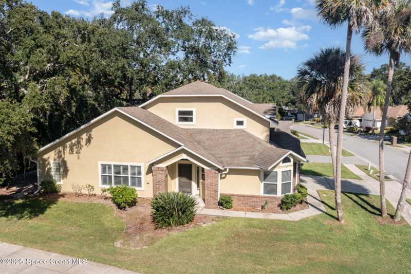 3 bedroom Single Family Residence at 670 Lakewood Lane, Village Grove of La Cita Phase 1 Unit 2, Titusville — photo 1