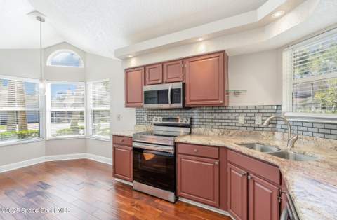 670 Lakewood Lane, Titusville FL - photo 14 of 36