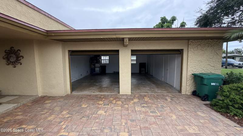 4 bedroom Single Family Residence at 630 Java Road, Cocoa Isles 2nd Addn, Cocoa Beach — photo 5