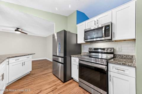 812 NW Banks Street, Palm Bay FL - photo 20 of 44