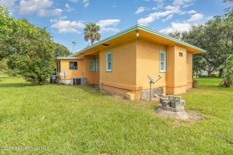 1632 Water Drive, Palm Bay FL - photo 12 of 31