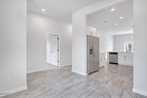 480 Scanlon Road, Palm Bay FL - photo 6 of 30