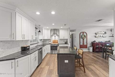 2415 E Friday Circle, Cocoa FL - photo 14 of 35