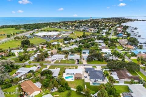 2060 Bonita Avenue, Melbourne Beach FL - photo 17 of 65