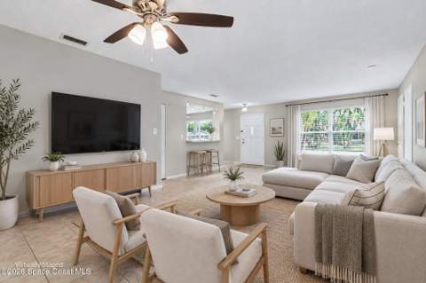 2419 Lakeview Drive, Melbourne FL - photo 11 of 32