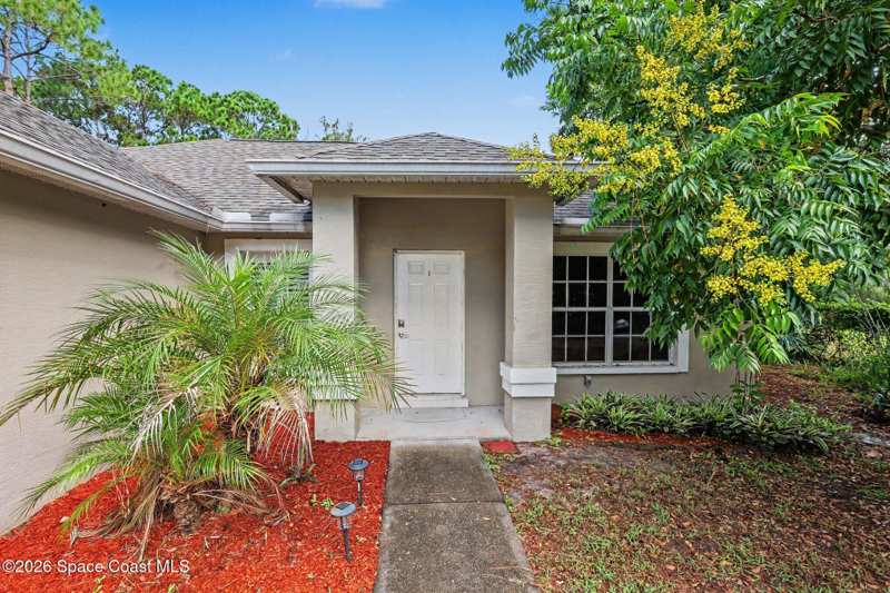 3 bedroom Single Family Residence at 1561 Lucky Street, Port Malabar Unit 39, Palm Bay — photo 1