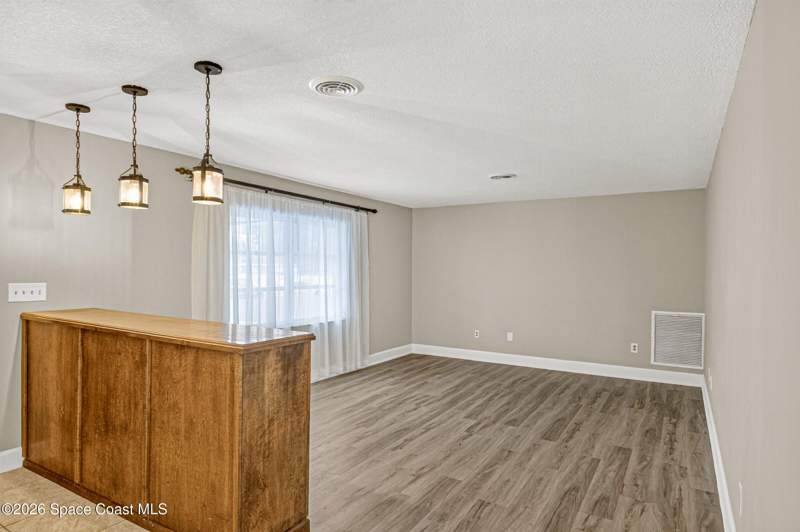 3 bedroom Single Family Residence at 2614 Forest Drive, Fairway Park Subd, Melbourne — photo 4