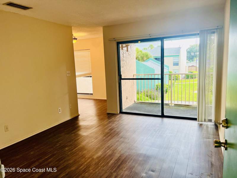 1 bedroom Condominium at 1225 N Wickham Road #622, Eagles Nest Condo, Melbourne — photo 5