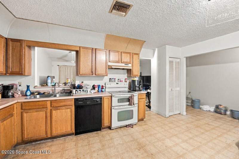 3 bedroom Single Family Residence at 1338 Coral Reef Avenue, Port Malabar Unit 44, Palm Bay — photo 3