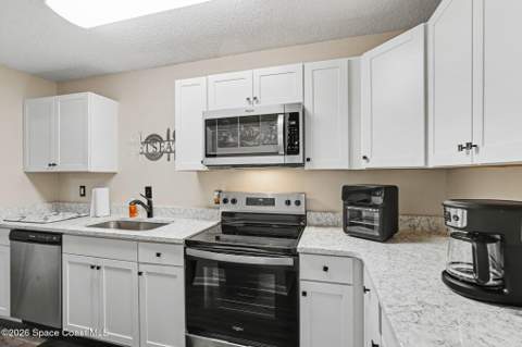 3595 Sable Palm Lane #J, Titusville FL - photo 8 of 17