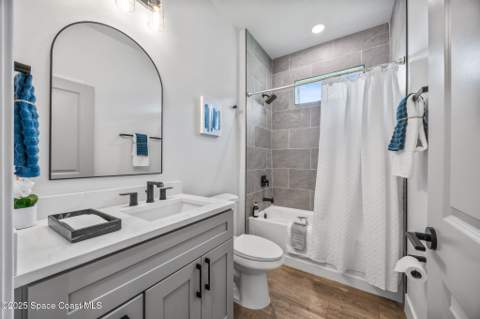 731 Banyan Street, Palm Bay FL - photo 10 of 36