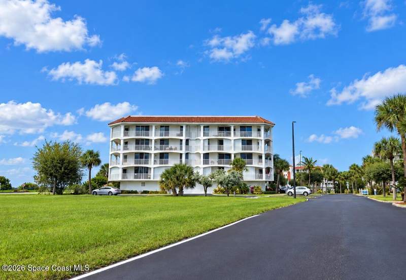 3 bedroom Condominium at 8914 Puerto Del Rio Drive #403, Puerto Del Rio Condo Ph 1E, Cape Canaveral — photo 2