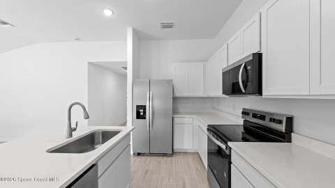 340 Sarah Road, Palm Bay FL - photo 10 of 23