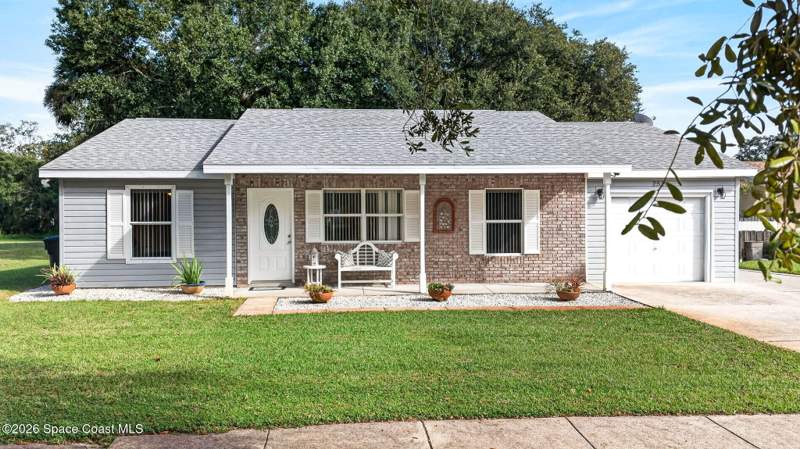 3 bedroom Single Family Residence at 2520 Heritage Drive, Titusville, Titusville — photo 2