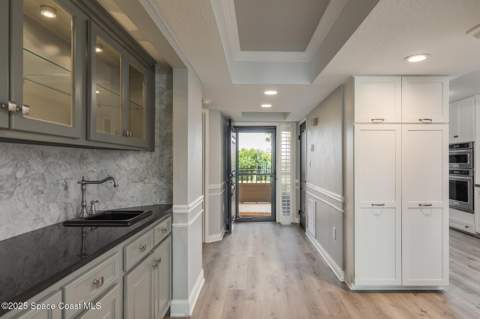 18 Marina Isles Boulevard #105, Indian Harbour Beach FL - photo 9 of 67