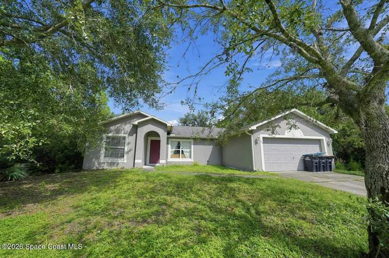 3 bedroom Single Family Residence at 857 Sarasota Drive, Port Malabar Unit 24, Palm Bay — photo 1