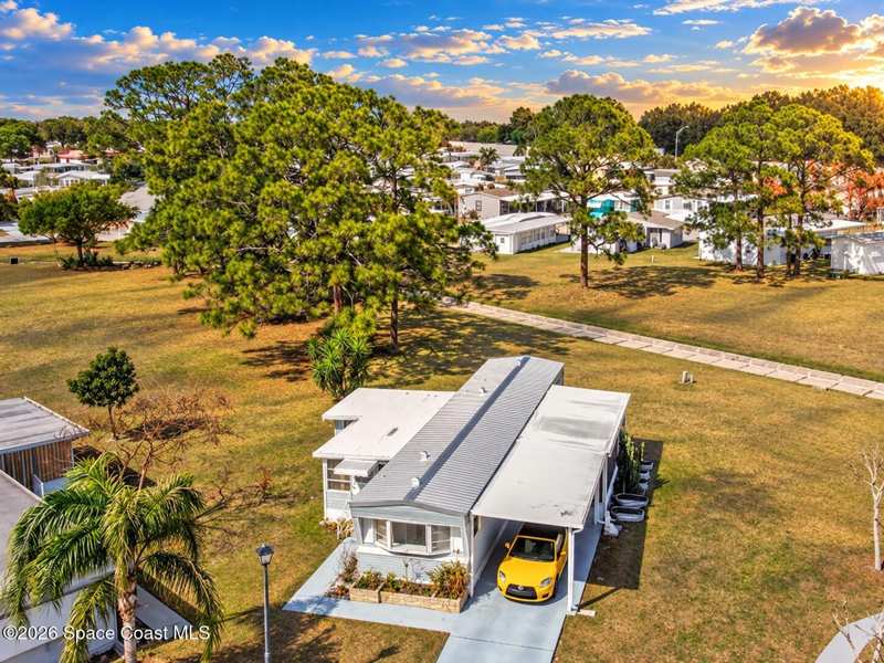 3 bedroom Mobile Home at 294 Fantasy Court, Port Malabar Holiday Park Unit 1, Palm Bay — photo 1