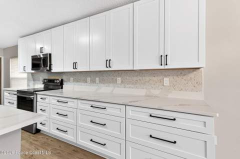 2049 Caledonia Place, Melbourne FL - photo 13 of 45