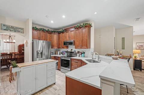 1013 Del Mar Circle, West Melbourne FL - photo 8 of 29