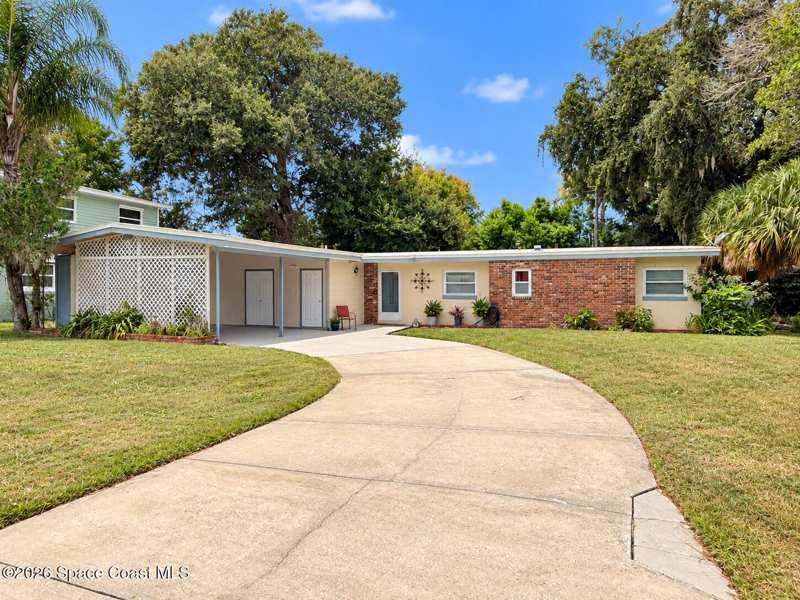 4 bedroom Single Family Residence at 1360 Dozier Avenue, Country Club Hills, Titusville — photo 1