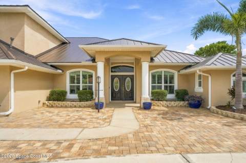 241 Waterside Drive, Indian Harbour Beach FL - photo 10 of 72