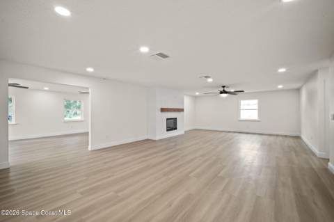 3825 Arlington Avenue, Mims FL - photo 7 of 36